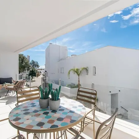 Elements 20 - Luxury Apartment *